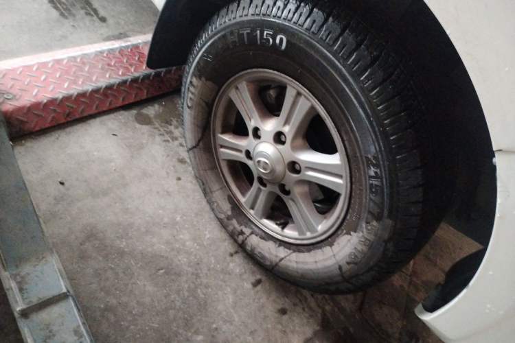Used Great Wall Wingle 5 2021 1.5T Two-Wheel Drive "Dry Meal" Elite Version with 1820mm Cargo Bed GW4G15K Right Front Wheel Hub