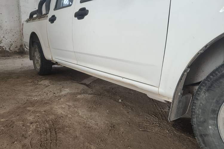 Used Great Wall Wingle 5 2021 1.5T Two-Wheel Drive "Dry Meal" Elite Version with 1820mm Cargo Bed GW4G15K Right Side Sill