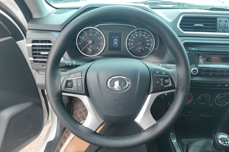 Used Great Wall Wingle 5 2021 1.5T Two-Wheel Drive "Dry Meal" Edition Value Model with a 1680mm Cargo Bed Equipped with GW4G15K Engine Steering Wheel