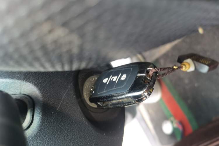 Used Great Wall Wingle 5 2021 2.0T Diesel 4x4 Ultra-Value Big Double-Cab China VI GW4D20M Vehicle Key