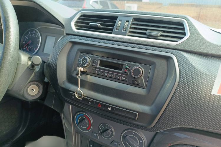 Used Great Wall Wingle 5 2023 2.4L Gasoline 4x4 Entry-Level Big Double Audio And AC Panel