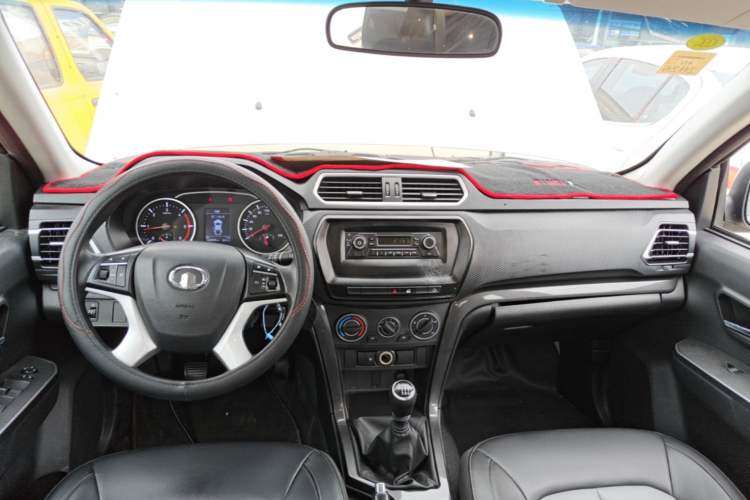 Used Great Wall Wingle 5 2023 2.0T Diesel Two-Wheel Drive Advanced Big Double Center Console
