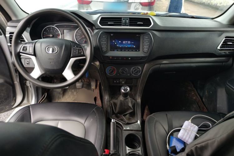 Used Great Wall Wingle 5 2023 2.4L Gasoline 4x4 Entry-Level Big Double Center Console