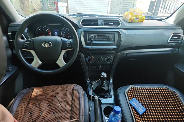 Used Great Wall Wingle 5 2023 2.0T Diesel Two-Wheel Drive Advanced Big Double Center Console