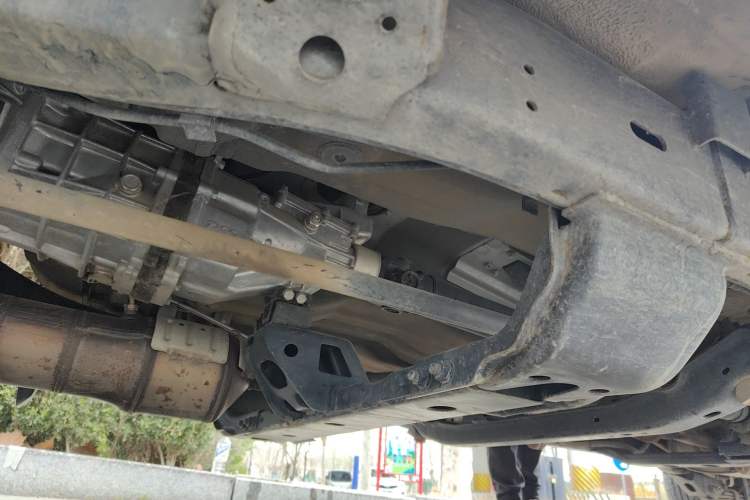Used Great Wall Wingle 5 2023 2.4L Gasoline Two-Wheel-Drive Entry-Level Big Double Chassis Front Left