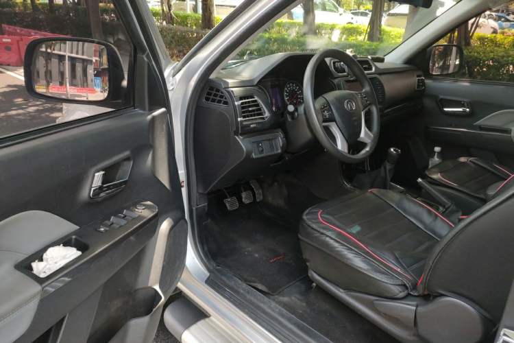 Used Great Wall Wingle 5 2023 2.4L Gasoline Two-Wheel-Drive Elite Model Flat Bed Truck Driver Seat
