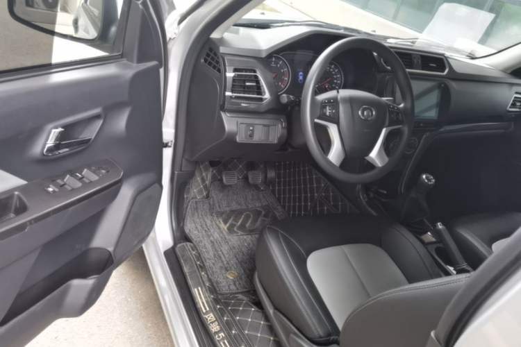 Used Great Wall Wingle 5 2023 "Ganfan" Version 1.5T Gasoline Two-Wheel-Drive Advanced Trim with Long Cargo Bed Driver Seat