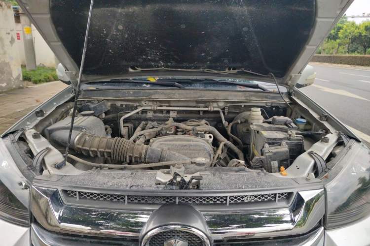 Used Great Wall Wingle 5 2023 2.4L Gasoline 4x4 Entry-Level Big Double Engine Bay