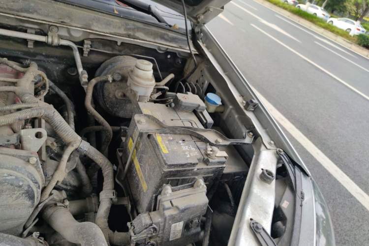 Used Great Wall Wingle 5 2023 2.4L Gasoline 4x4 Entry-Level Big Double Engine Bay Left