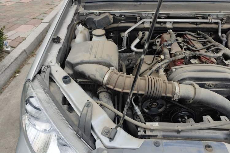 Used Great Wall Wingle 5 2023 2.4L Gasoline Two-Wheel-Drive Entry-Level Big Double Engine Bay Right