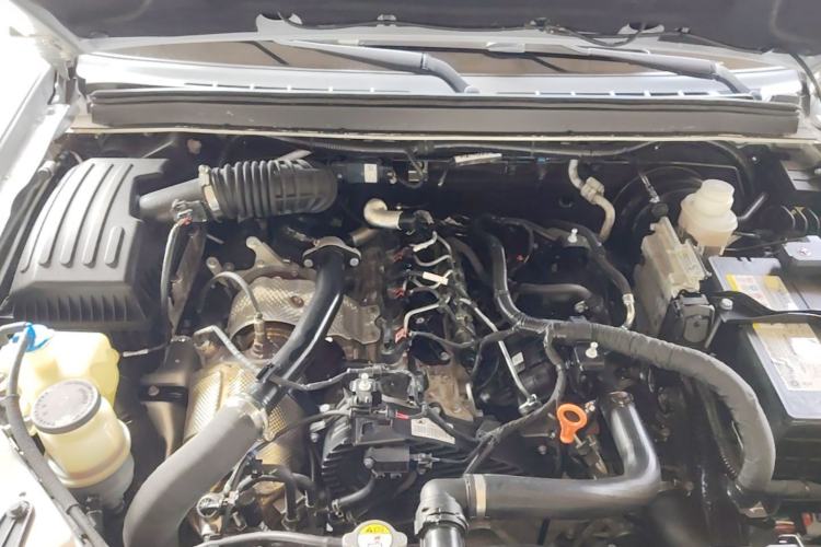 Used Great Wall Wingle 5 2023 2.0T Diesel Two-Wheel Drive Advanced Big Double Engine Bay