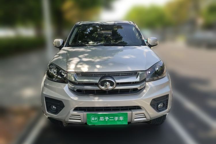 Used Great Wall Wingle 5 2023 2.4L Gasoline Two-Wheel-Drive Elite Model Flat Bed Truck Front