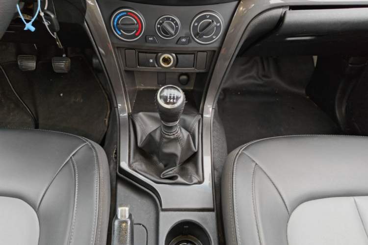 Used Great Wall Wingle 5 2023 2.0T Diesel Two-Wheel Drive Advanced Big Double Gear Lever