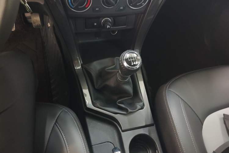 Used Great Wall Wingle 5 2023 2.0T Diesel Two-Wheel Drive Advanced Big Double Gear Lever