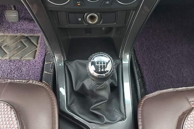 Used Great Wall Wingle 5 2023 2.0T Diesel Two-Wheel Drive Advanced Big Double Gear Lever