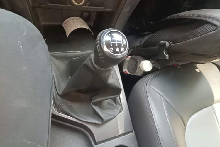 Used Great Wall Wingle 5 2023 "Dry Meal" Version 1.5T Gasoline Two-Wheel-Drive Advanced Large Double Gear Lever