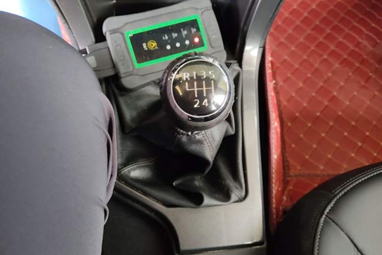 Used Great Wall Wingle 5 2023 2.0T Diesel Two-Wheel Drive Advanced Big Double Gear Lever
