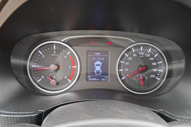 Used Great Wall Wingle 5 2023 2.0T Diesel Two-Wheel Drive Advanced Big Double Instrument Cluster