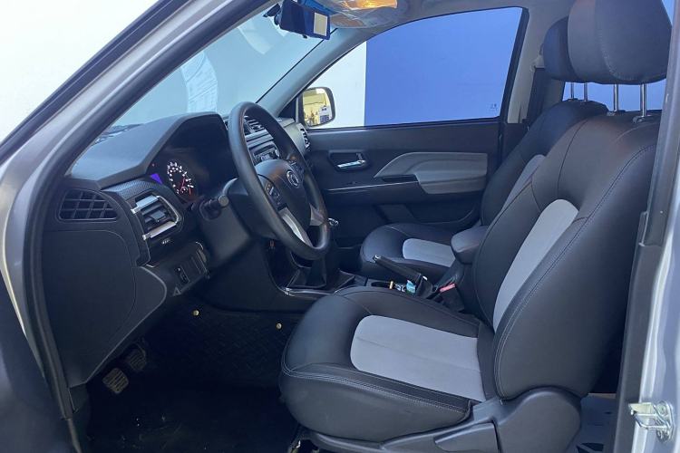 Used Great Wall Wingle 5 2023 2.4L Gasoline 4x4 Entry-Level Big Double Interior 1