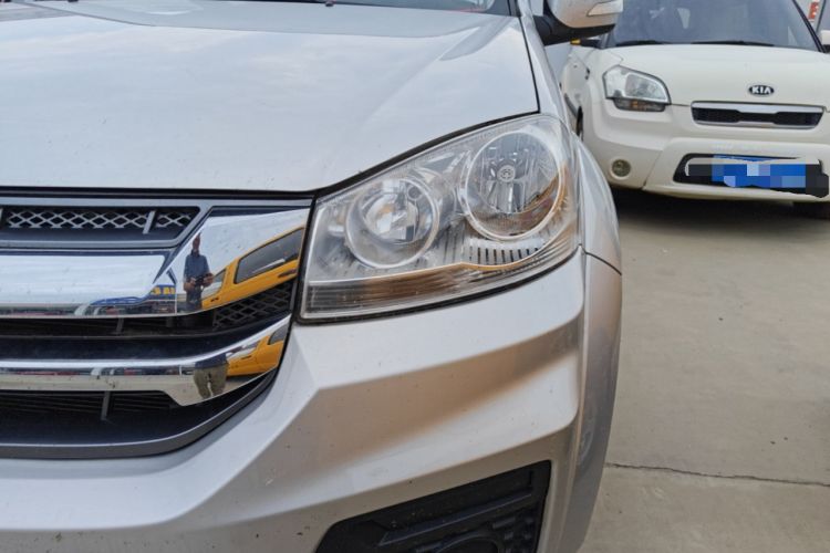 Used Great Wall Wingle 5 2023 2.0T Diesel Two-Wheel Drive Advanced Big Double Left Front Headlight