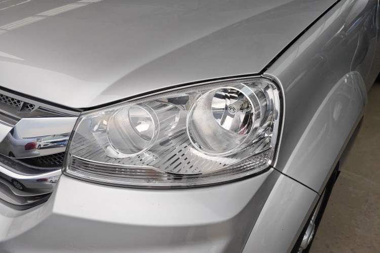 Used Great Wall Wingle 5 2023 2.0T Diesel Two-Wheel Drive Advanced Big Double Left Front Headlight