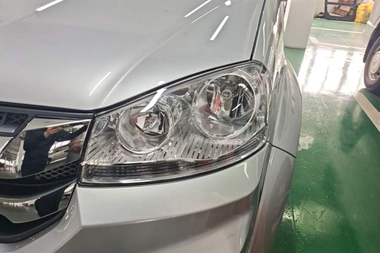 Used Great Wall Wingle 5 2023 2.0T Diesel Two-Wheel Drive Advanced Big Double Left Front Headlight