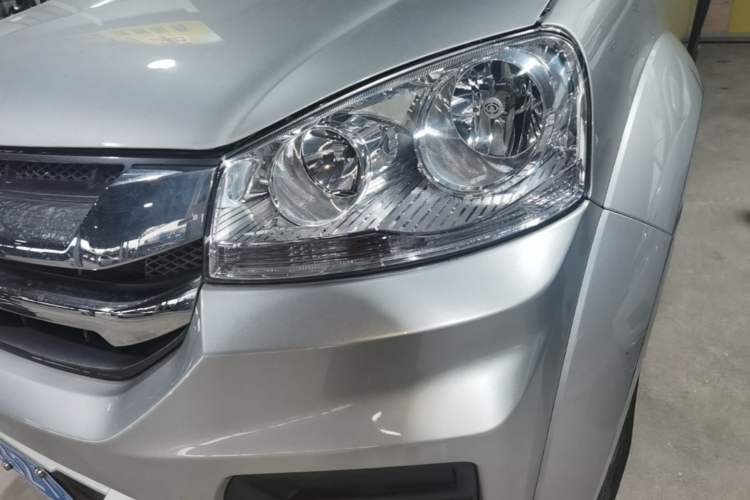 Used Great Wall Wingle 5 2023 2.4L Gasoline 4x4 Entry-Level Compact Pickup Left Front Headlight