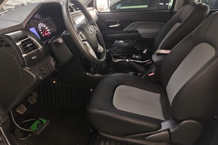 Used Great Wall Wingle 5 2023 2.0T Diesel Two-Wheel Drive Advanced Big Double Left Front Seat