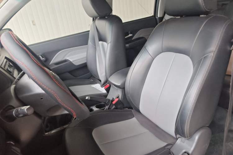 Used Great Wall Wingle 5 2023 2.0T Diesel Two-Wheel Drive Advanced Big Double Left Front Seat