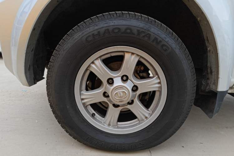 Used Great Wall Wingle 5 2023 2.0T Diesel Two-Wheel Drive Advanced Big Double Left Front Wheel Hub