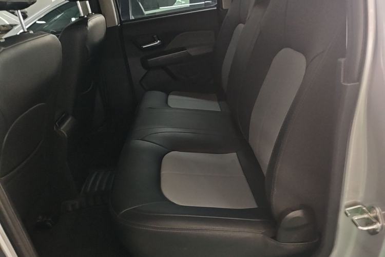 Used Great Wall Wingle 5 2023 2.0T Diesel Two-Wheel Drive Advanced Big Double Left Rear Seat