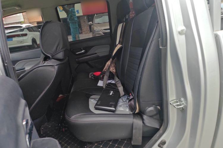 Used Great Wall Wingle 5 2023 2.0T Diesel Two-Wheel Drive Advanced Big Double Left Rear Seat