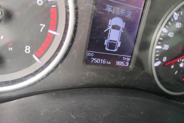 Used Great Wall Wingle 5 2023 2.4L Gasoline 4x4 Entry-Level Big Double Odometer Close Up