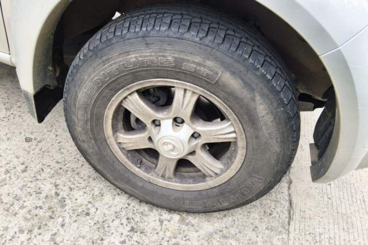Used Great Wall Wingle 5 2023 2.0T Diesel Two-Wheel Drive Advanced Big Double Right Front Wheel Hub