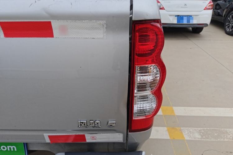 Used Great Wall Wingle 5 2023 2.0T Diesel Two-Wheel Drive Advanced Big Double Right Rear Taillight