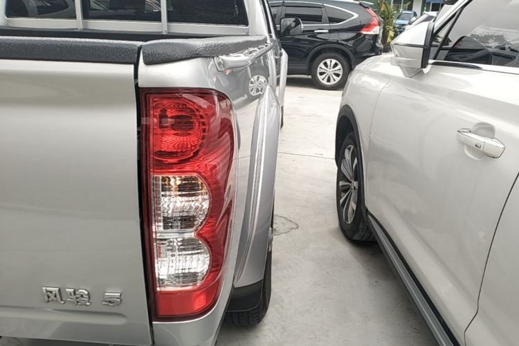 Used Great Wall Wingle 5 2023 2.0T Diesel Two-Wheel Drive Advanced Big Double Right Rear Taillight
