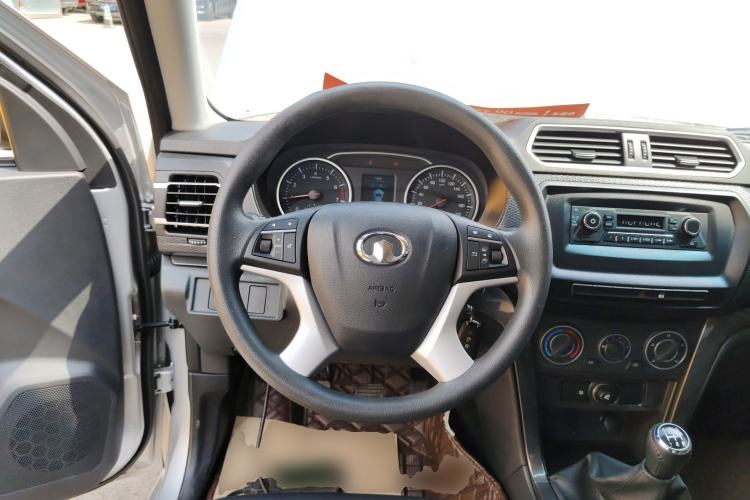 Used Great Wall Wingle 5 2023 "Dry Meal" Version 1.5T Gasoline Two-Wheel-Drive Advanced Large Double Steering Wheel