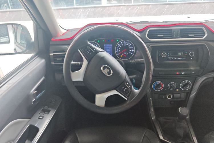 Used Great Wall Wingle 5 2023 2.0T Diesel Two-Wheel Drive Advanced Big Double Steering Wheel
