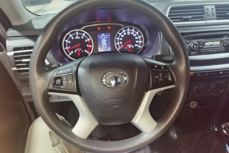 Used Great Wall Wingle 5 2023 2.4L Gasoline 4x4 Entry-Level Compact Pickup Steering Wheel