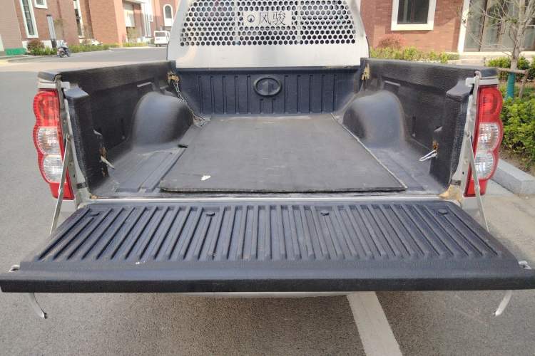 Used Great Wall Wingle 5 2023 "Ganfan" Version 1.5T Gasoline Two-Wheel-Drive Advanced Trim with Long Cargo Bed Trunk