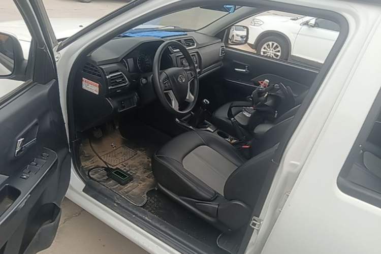 Used Great Wall Wingle 5 2023 "Dry Meal" Version 1.5T Gasoline Two-Wheel-Drive Advanced Large Double Driver Seat