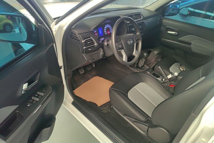 Used Great Wall Wingle 5 2023 "Dry Meal" Version 1.5T Gasoline Two-Wheel-Drive Advanced Large Double Driver Seat