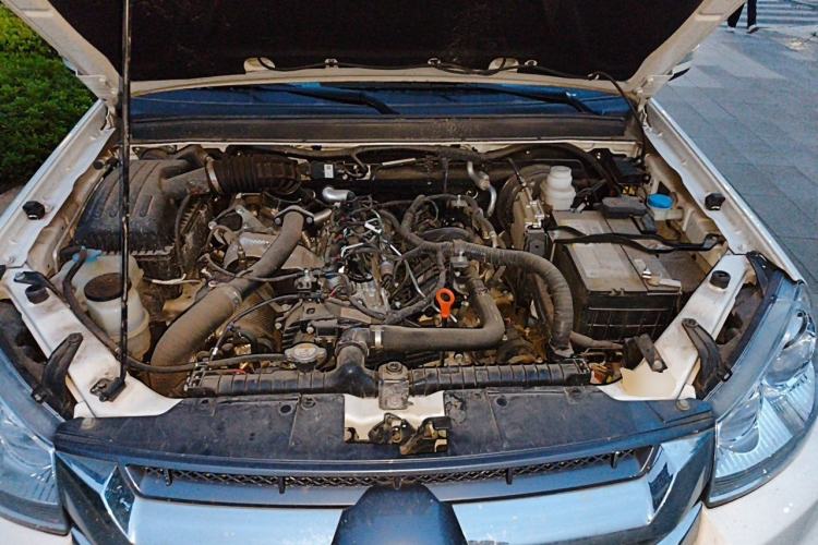 Used Great Wall Wingle 5 2023 2.0T Diesel Two-Wheel Drive Advanced Big Double Engine Bay