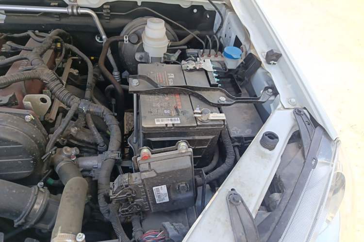 Used Great Wall Wingle 5 2023 2.4L Gasoline Two-Wheel-Drive Entry-Level Big Double Engine Bay Left