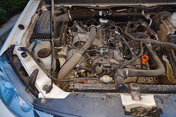 Used Great Wall Wingle 5 2023 2.0T Diesel Two-Wheel Drive Advanced Big Double Engine Bay Right