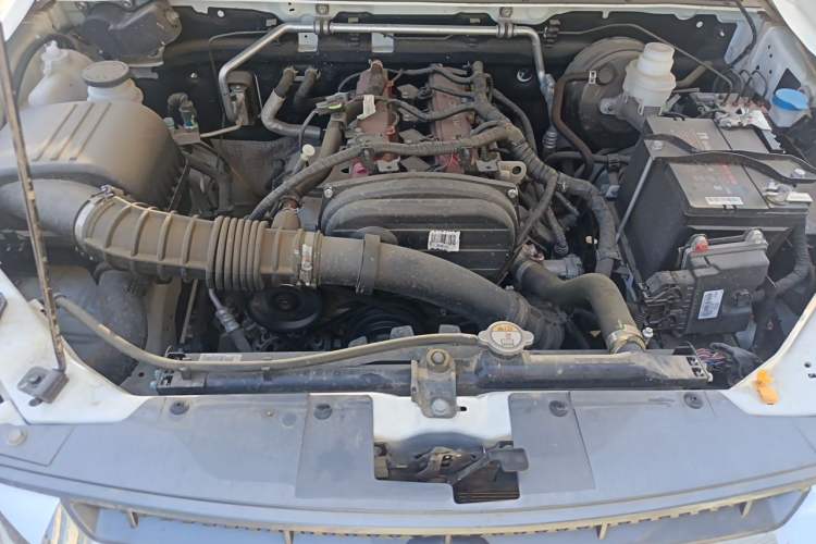 Used Great Wall Wingle 5 2023 2.4L Gasoline Two-Wheel-Drive Entry-Level Big Double Engine Bay