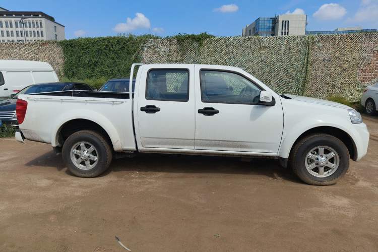 Used Great Wall Wingle 5 2023 2.0T Diesel Two-Wheel Drive Advanced Big Double Exterior 2