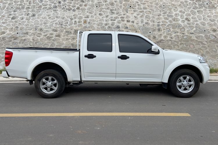 Used Great Wall Wingle 5 2023 2.4L Gasoline Two-Wheel-Drive Entry-Level Big Double Exterior 2
