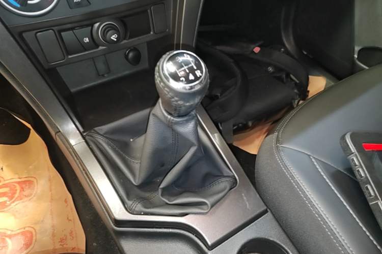 Used Great Wall Wingle 5 2023 "Dry Meal" Version 1.5T Gasoline Two-Wheel-Drive Advanced Large Double Gear Lever