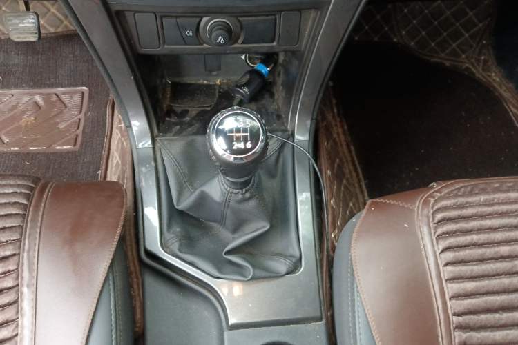 Used Great Wall Wingle 5 2023 2.0T Diesel Two-Wheel Drive Advanced Big Double Gear Lever